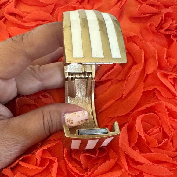 Lia Sophia White and Silver Geometric Bracelet - Picture 3 of 3